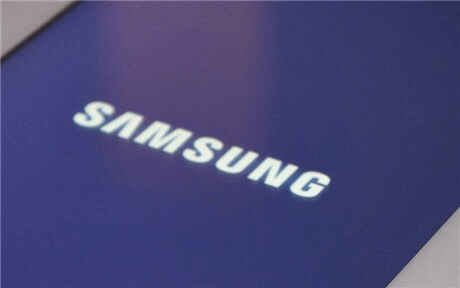 Samsung bleibt beim Logo hängen