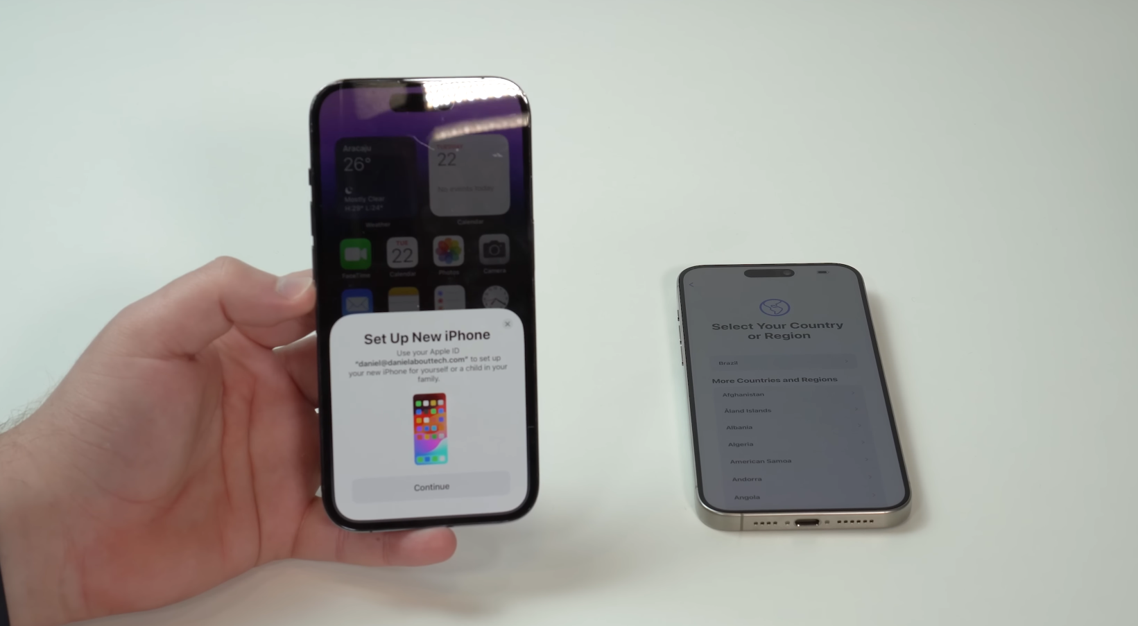 Keep two iPhones nearby while transferring data with Quick Start