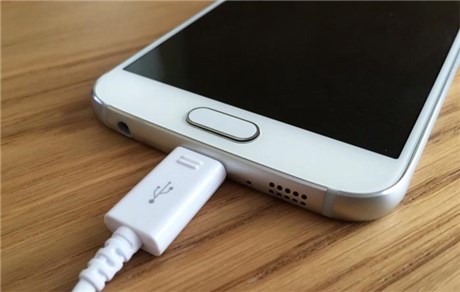Charge The Phone With External Power Supply