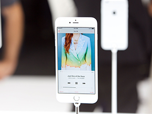 How to Add Music to iPhone 