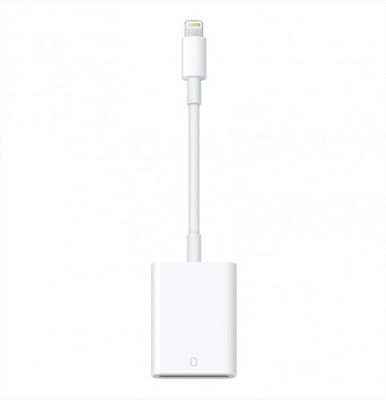 Transfer Photos from Camera to iPhone via Lightning to SD card reader