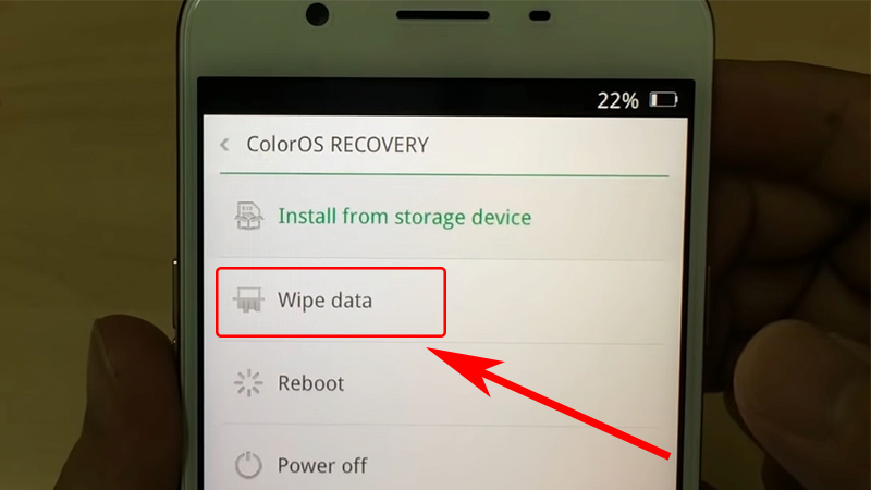 Opción Wipe data en Recovery Mode de un celular OPPO