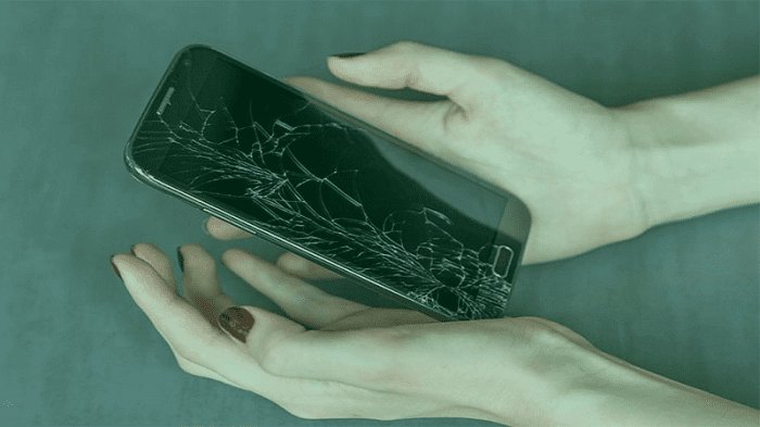 ¿Cómo sacar los contactos de un celular dañado?