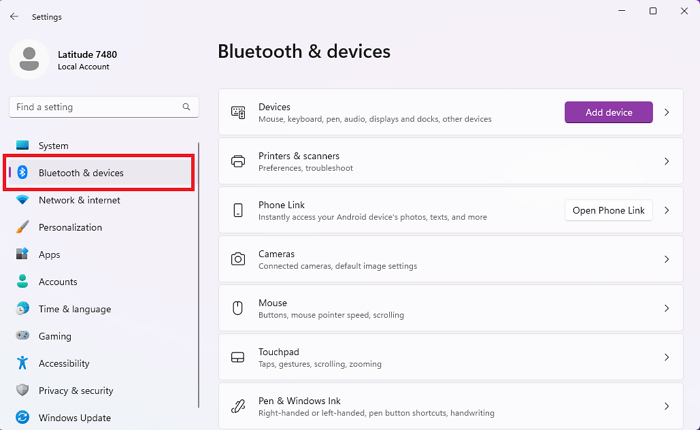 Entra en Bluetooth y Dispositivos en la Ajustes de Windows